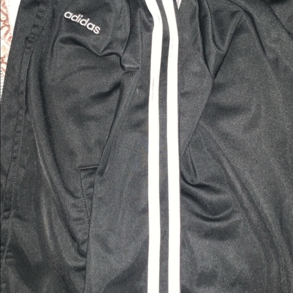 Adidas Kids Size 5 Jacket - Picture 3 of 7